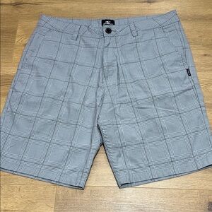 O'Neill Light Gray Checkered Men's Relaxed Fit Shorts